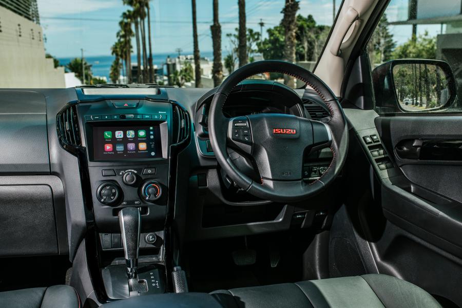 Торпедо Isuzu D-Max X-Rider Double Cab 2018 года  (ZA) (фото 19 из 32)